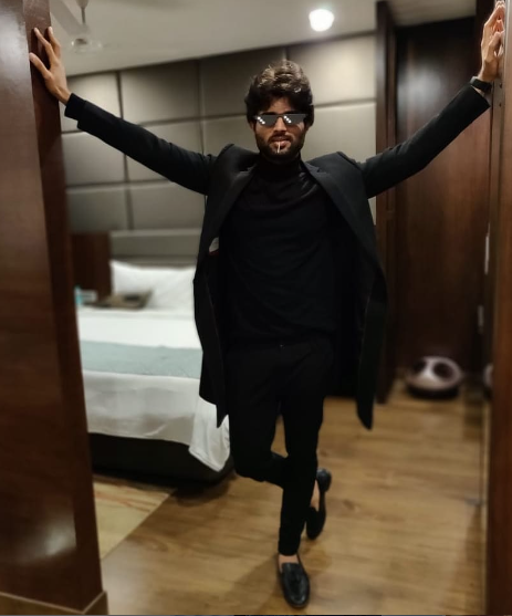 vijay devarakonda bedroom 