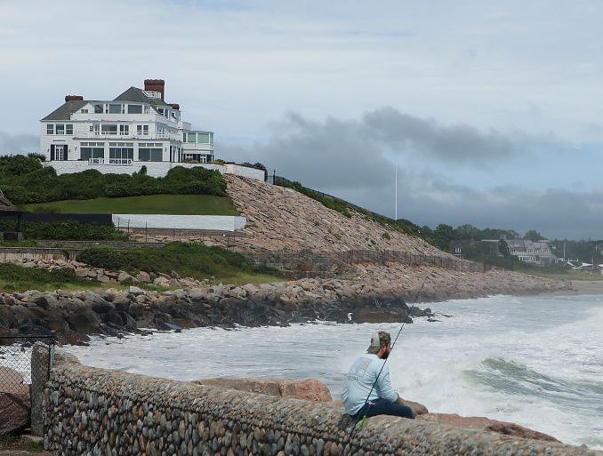 Taylor Swift Seaside Mansion: Rhode Island