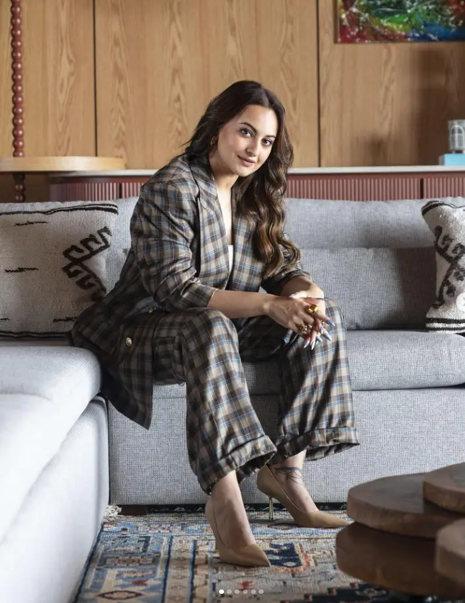 Sonakshi living room